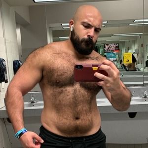 Meet your Posher, Moe